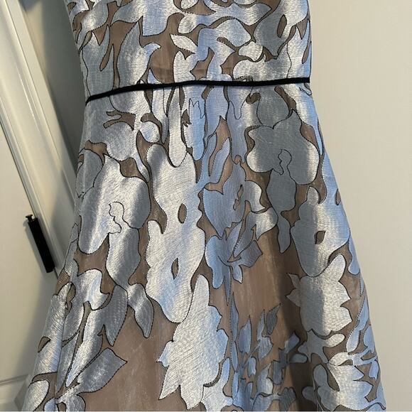 Hunter Bell Silver Metallic Cream Maxi Dress 2 - Picture 11 of 14